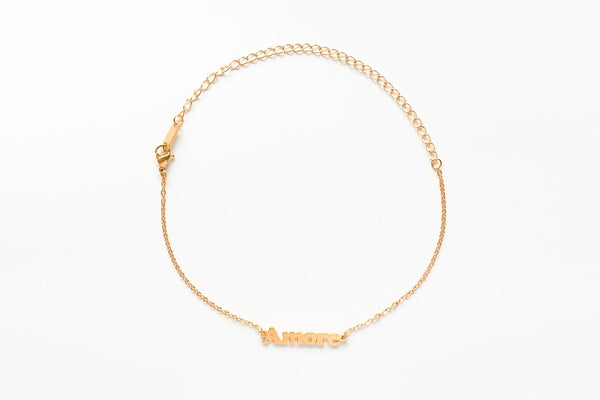Custom Name Anklet in a block font, crafted onto our minimalistic cable chain. Chain Length: 18cm + 10cm Extender Chain. Made with stainless steel plated with 18K Gold. Perfect gift for her / friendship gifts.