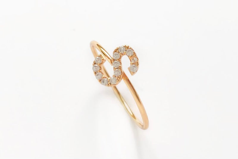 Vighnaharta Stylish Spiral Ring Shank S Letter Gold Plated Alloy Finger Ring  For Women And Girls - [vfj1312frg14], सोने का पानी चढ़ी हुई अंगूठी -  Womkart, Khachrod | ID: 2849950762397